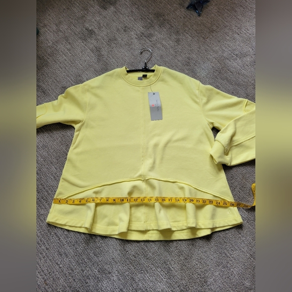 Sweatshirt - Picture 9 of 11